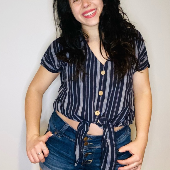 Universal Threads Top - Picture 4 of 4